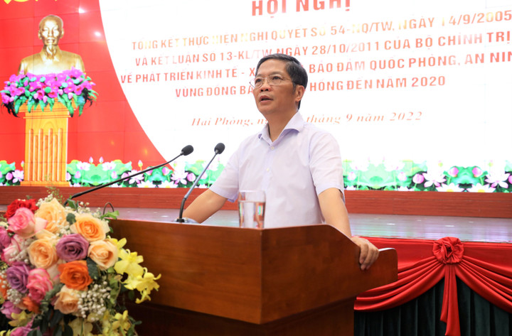 Mơ sân bay riêng chuyên chở hàng, làm được chip bán dẫn - 2