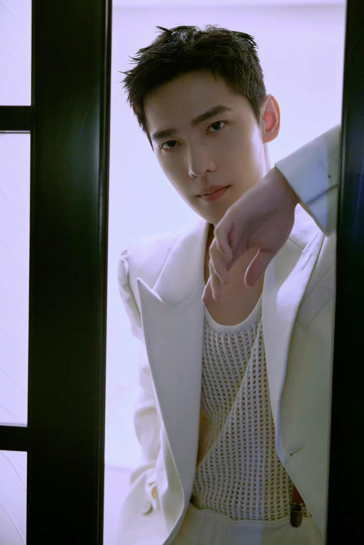 Bê bối tình dục làm sụp đổ 2 nam thần trong 'tứ đại lưu lượng' Trung Quốc - 4