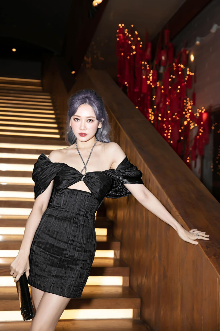 Những mỹ nhân Việt gợi cảm vượt bậc sau khi lấy chồng - 8