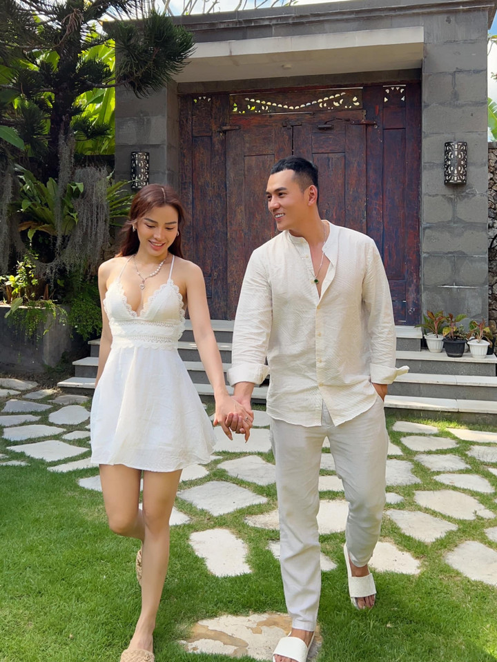 Những mỹ nhân Việt gợi cảm vượt bậc sau khi lấy chồng - 14