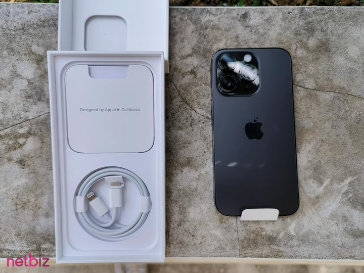 'Đập hộp' iPhone 14 Pro tại Singapore: Liệu có xứng đáng để đợi chờ? - 3