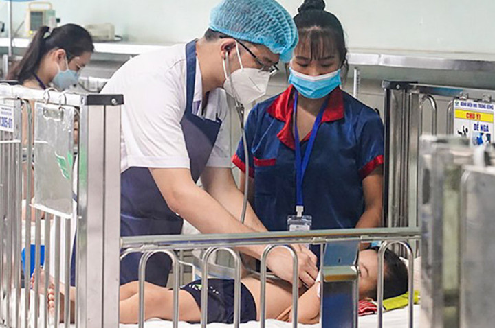 Nguyên nhân số trẻ nhập viện do mắc virus Adeno gia tăng - 1