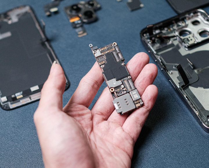 Điểm dễ trục trặc trên iPhone 14 Pro - 11