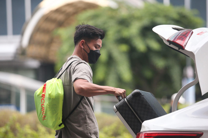 Tuyển Việt Nam hội quân chuẩn bị đấu Ấn Độ, Singapore - 3