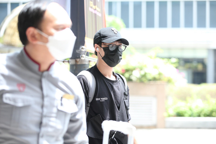 Tuyển Việt Nam hội quân chuẩn bị đấu Ấn Độ, Singapore - 4