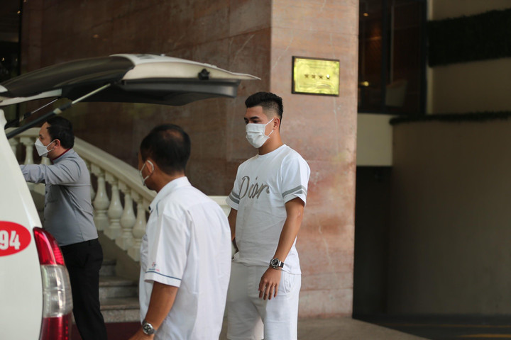 tuyển việt nam hội quân ảnh 10 Tuyển Việt Nam hội quân chuẩn bị đấu Ấn Độ, Singapore - 10