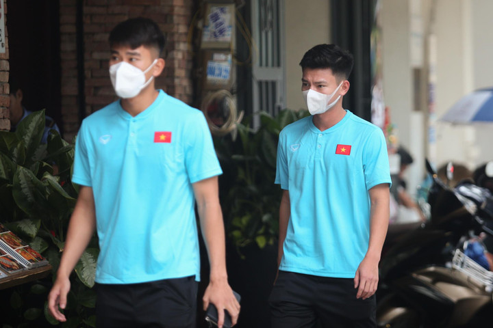 tuyển việt nam hội quân ảnh 13 Tuyển Việt Nam hội quân chuẩn bị đấu Ấn Độ, Singapore - 13