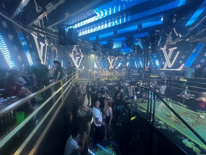 52 người dương tính với ma túy trong quán bar ở Đồng Nai - 1