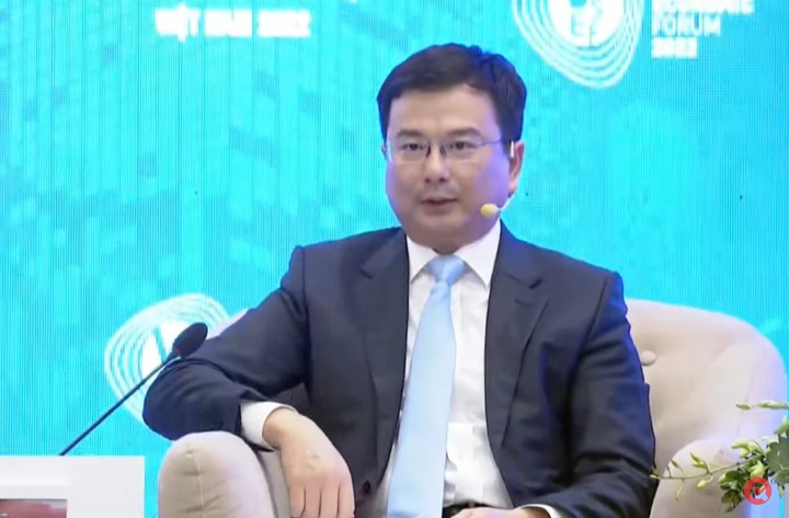 Ngân hàng Nhà nước không bỏ room tín dụng trong ngắn hạn - 1