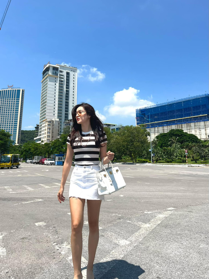 Sao Việt 20/9: Cát Phượng tuổi 52 khoe eo thon như gái đôi mươi - 5