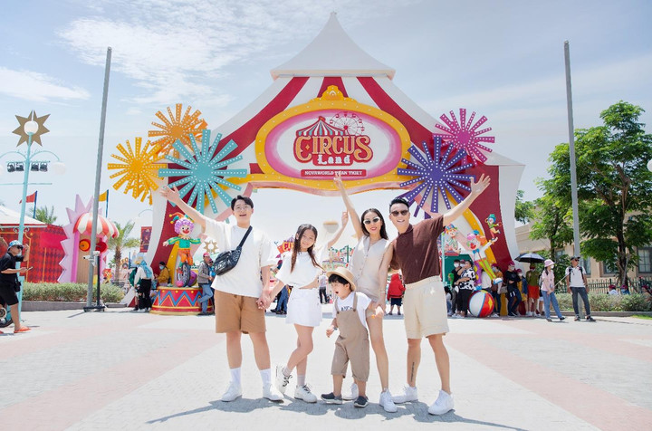 Trải nghiệm đô thị du lịch, gia đình Hoàng Bách lập tức muốn 'bỏ phố về biển' - 2