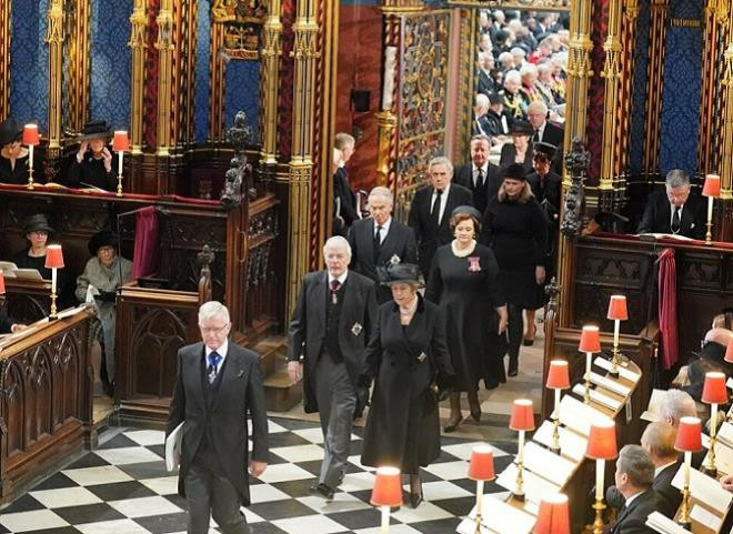 Ảnh: Tổng thống Biden và các cựu Thủ tướng Anh tới lễ tang Nữ hoàng Elizabeth II - 3