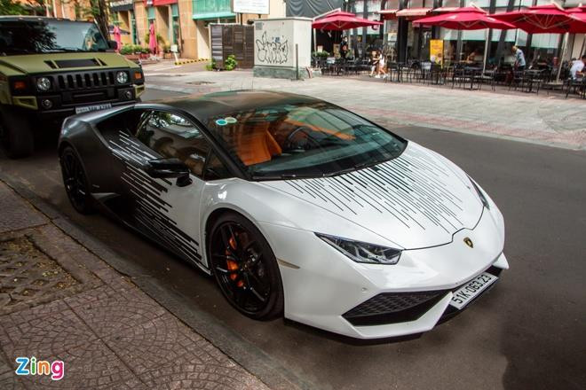 Lamborghini Huracan LP 610-4 với ngoại thất độc đáo tại TP.HCM - 1