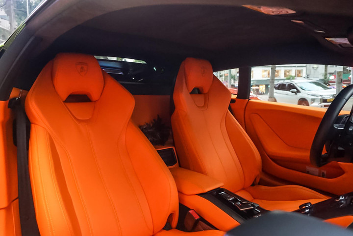 Lamborghini Huracan LP 610-4 với ngoại thất độc đáo tại TP.HCM - 6