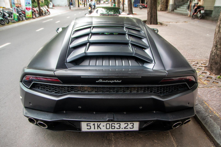Lamborghini Huracan LP 610-4 với ngoại thất độc đáo tại TP.HCM - 8