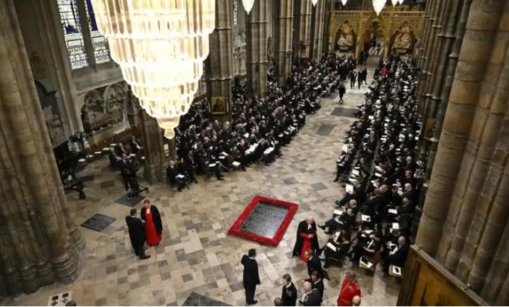 Ảnh: Tổng thống Biden và các cựu Thủ tướng Anh tới lễ tang Nữ hoàng Elizabeth II - 9