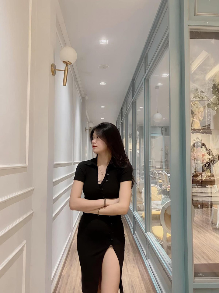 Cựu nữ cầu thủ U19 Việt Nam gây sốt với loạt ảnh khoe thân hình nóng bỏng - 8