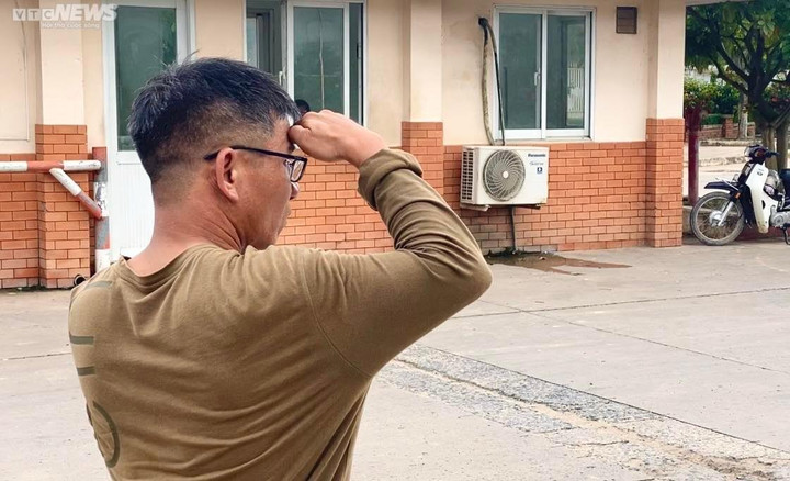 Thấp thỏm ở cửa khẩu, chờ đón em đi làm 'việc nhẹ lương cao' về từ Campuchia - 2