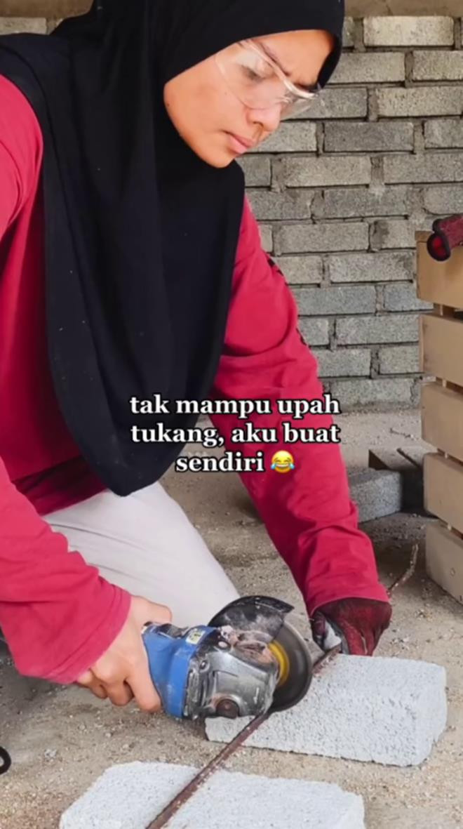 Cô gái tự tay xây nhà một mình vì không đủ tiền thuê thợ, kết quả đầy ấn tượng - 2