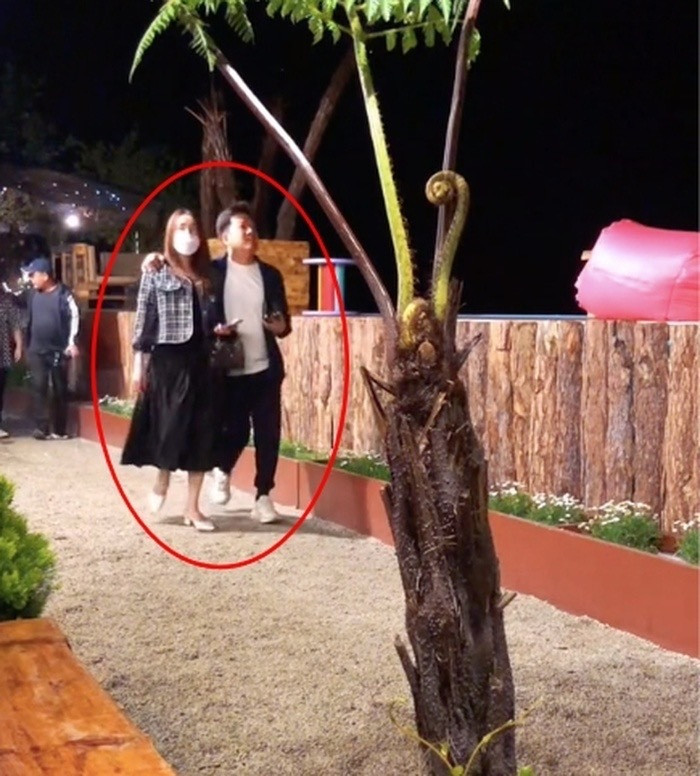 Muôn kiểu phản ứng của mỹ nhân Việt trước tin đồn bầu bí - 18