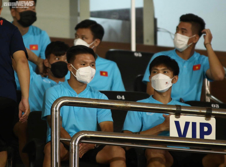 Trực tiếp bóng đá Việt Nam 4-0 Singapore: Khuất Văn Khang lập công - 5