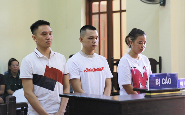 Chiếm đoạt gần nửa tỷ đồng, 3 nhân viên Công ty Wall Street lĩnh án - 1