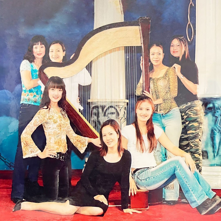 Sao Việt 21/9: Ảnh hồi trẻ xinh đẹp, đáng yêu của Vân Dung 'đốn tim' fan - 1