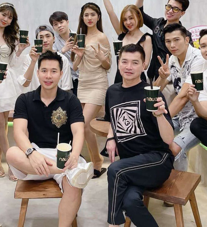 Cuộc sống của Quang Minh, Hồng Đào sau 3 năm trở về thời độc thân - 8