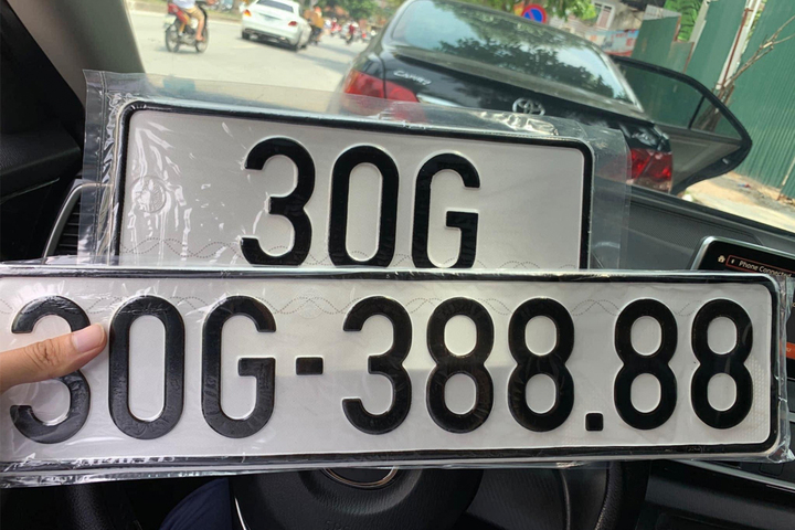 Nghị quyết số 73/202/QH15 về thí điểm đấu giá biển số ô tô của Quốc hội chính thức có hiệu lực từ ngày 1/7.