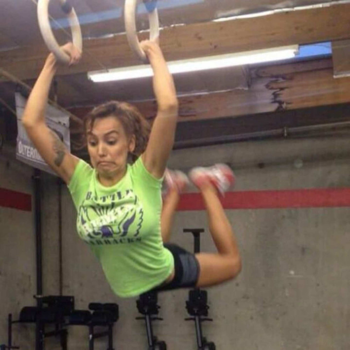 Khoảnh khắc khó đỡ bắt gặp trong phòng gym khiến dân tình ngỡ đi nhầm chỗ - 3