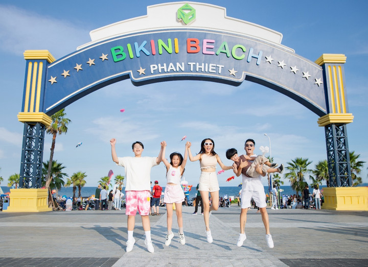 Ca sĩ Hoàng Bách: 'NovaWorld Phan Thiet khiến thành phố biển thay đổi từng ngày' - 1