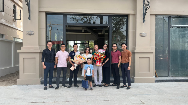 Khách hàng liên tiếp nhận bàn giao shophouse tại Vinhomes Ocean Park 2 - 1