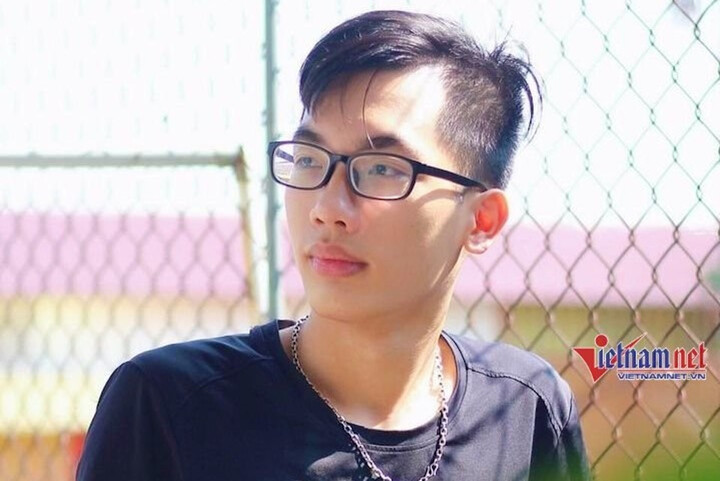 Thủ khoa khối B không chọn học y - 2