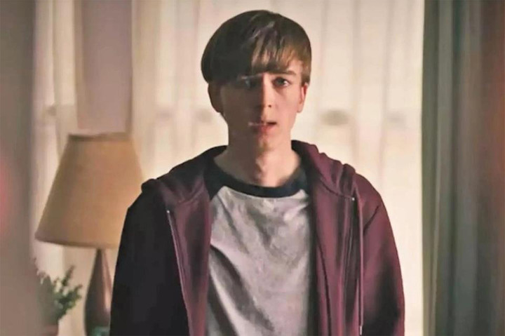 Sát hại mẹ, diễn viên phim 'Riverdale' bị kết án tù chung thân - 1