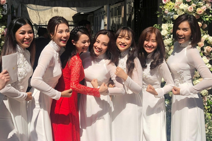 Những sao Việt đẹp lấn át cả nhân vật chính khi làm phù dâu - 3