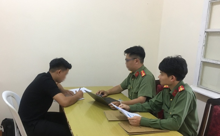 Nhân viên bất động sản lập fanpage giả mạo ngân hàng để bán đất - 1