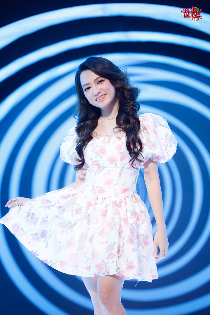 'Bé' Xuân Nghi trải lòng về cuộc sống sau 20 năm nổi tiếng - 2