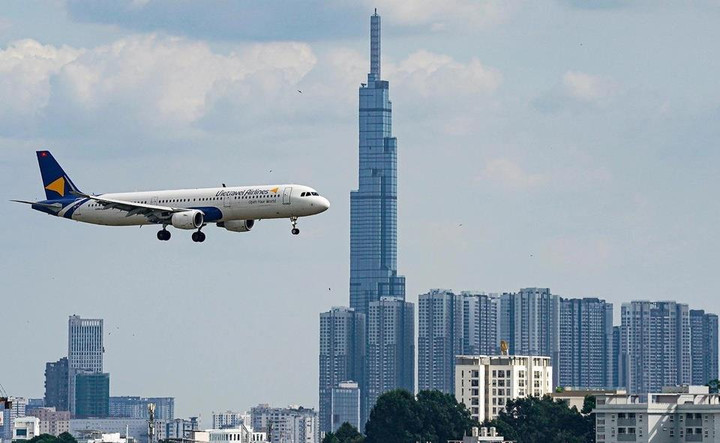 Các hãng hàng không Việt lao vào cuộc đua vận chuyển hàng hóa - 1