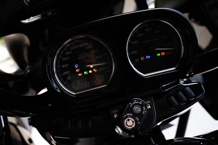 Hàng hiếm Harley-Davidson Street Glide giá trên 1,2 tỷ đồng - 5
