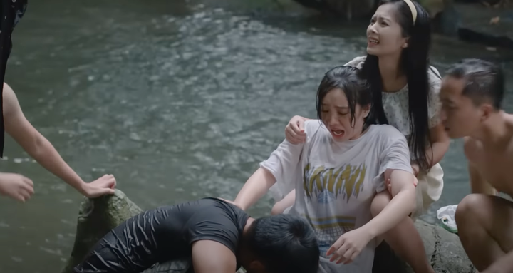 'Gara hạnh phúc' tập 22: Khải xả thân cứu Sơn Ca khi cô bị rắn cắn - 1