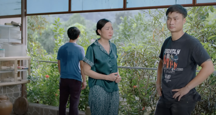 'Gara hạnh phúc' tập 22: Khải xả thân cứu Sơn Ca khi cô bị rắn cắn - 5