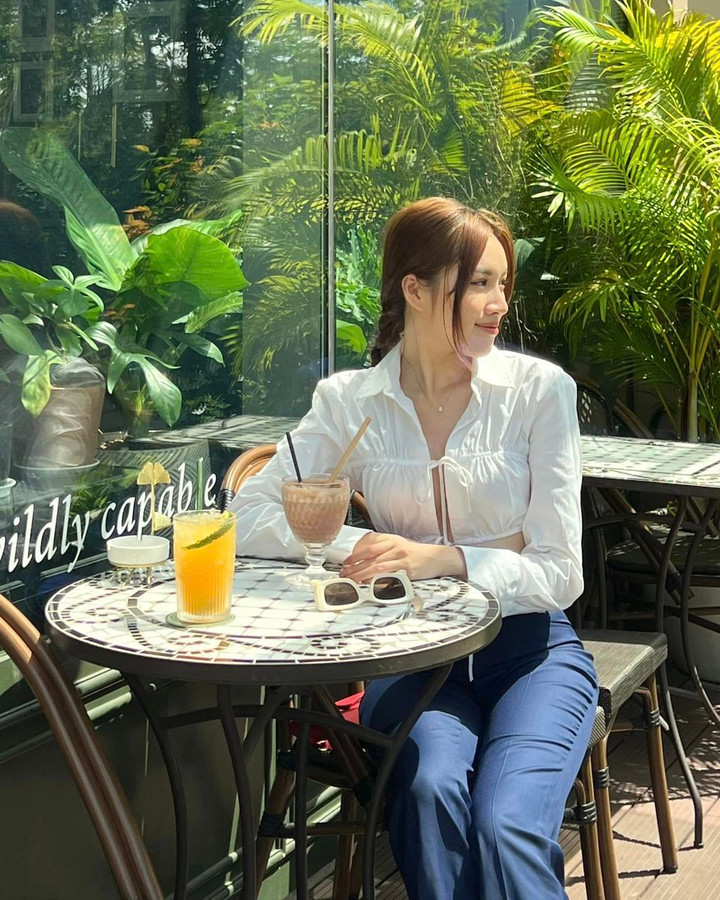 Sao Việt 27/9: Khoe ảnh cưới ngọt ngào, Phan Hiển trêu chọc Khánh Thi - 4