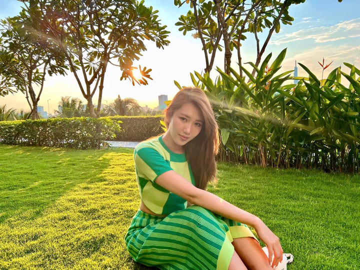 Sao Việt 27/9: Khoe ảnh cưới ngọt ngào, Phan Hiển trêu chọc Khánh Thi - 6