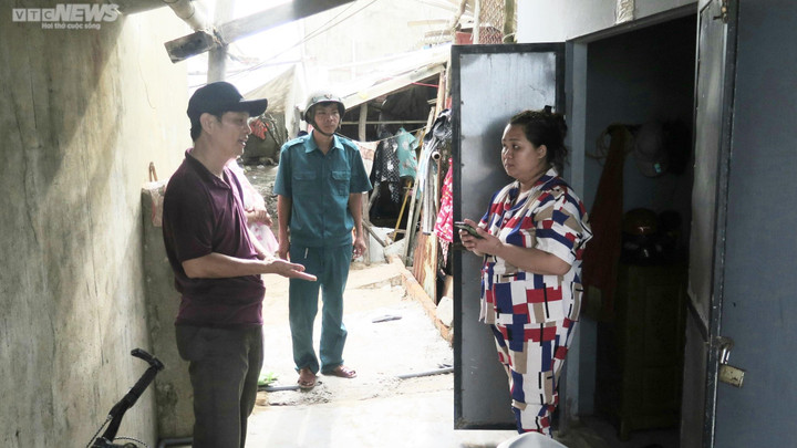 Bộ đội Biên phòng Phú Yên hỗ trợ hàng loạt tàu cá vào bờ tránh siêu bão Noru - 1