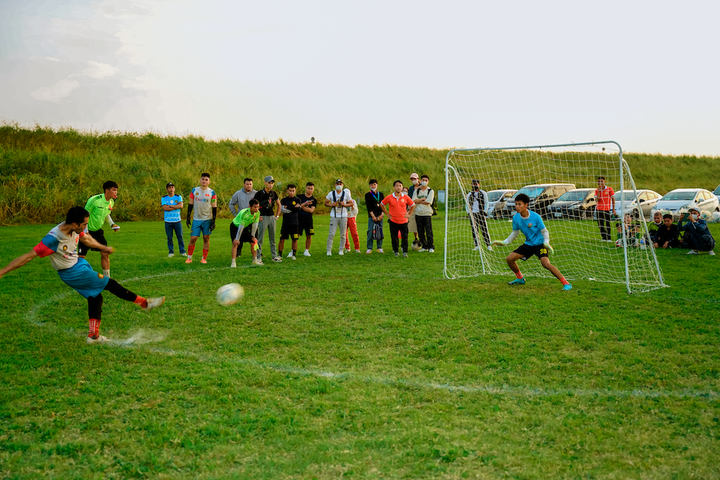 Người Việt Nam ở Kyushu (Nhật Bản) gắn kết đồng hương trên sân bóng - 6