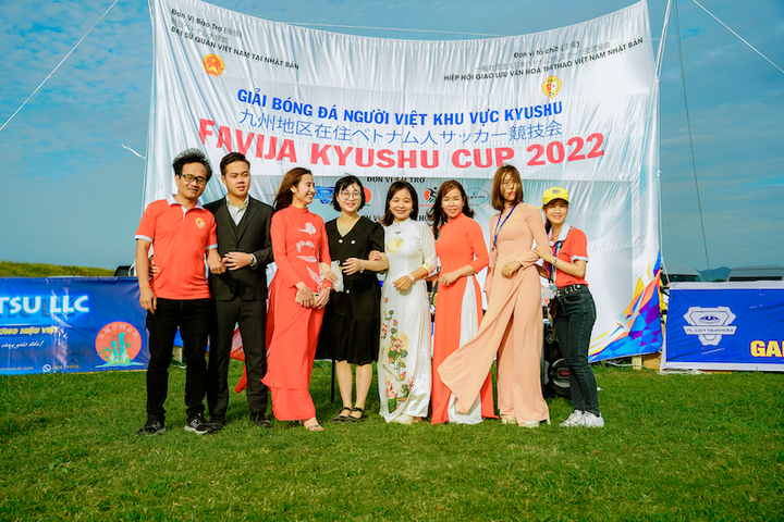 Người Việt Nam ở Kyushu (Nhật Bản) gắn kết đồng hương trên sân bóng - 4