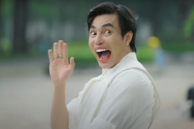 Lên sân khấu với vai trò ca sĩ, Lê Dương Bảo Lâm nói 'đi hát chưa hòa được vốn' - 1