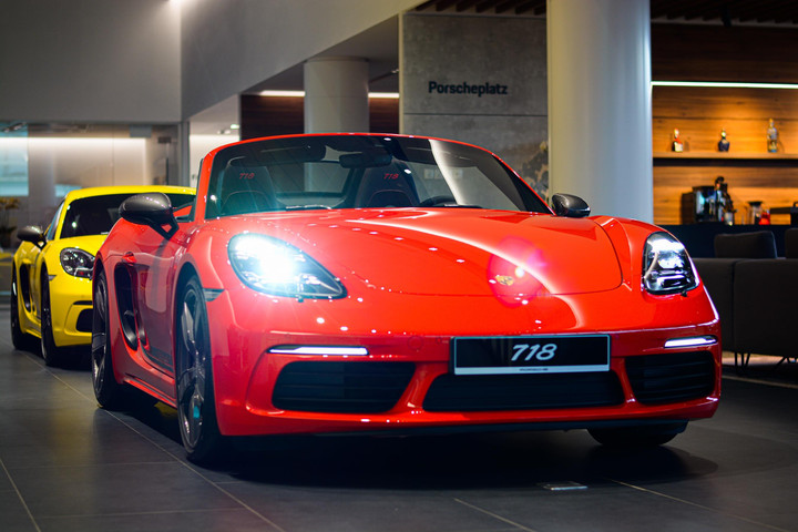 Porsche 718 Boxster T với gói nâng cấp trị giá hơn 900 triệu đồng - 4