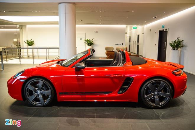 Porsche 718 Boxster T với gói nâng cấp trị giá hơn 900 triệu đồng - 2