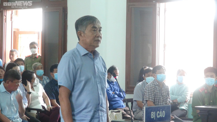 Hoãn phiên xử sơ thẩm cựu Phó Chủ tịch UBND tỉnh Phú Yên Nguyễn Chí Hiến - 1